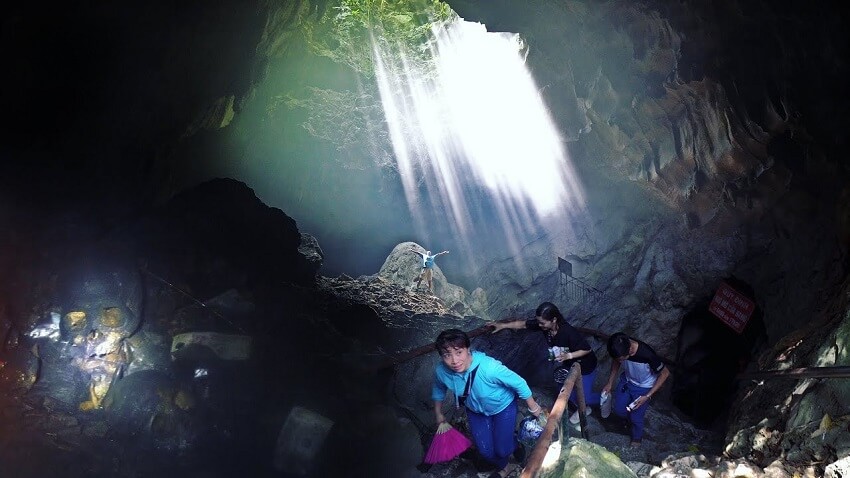 Nombreuses grottes à découvrir