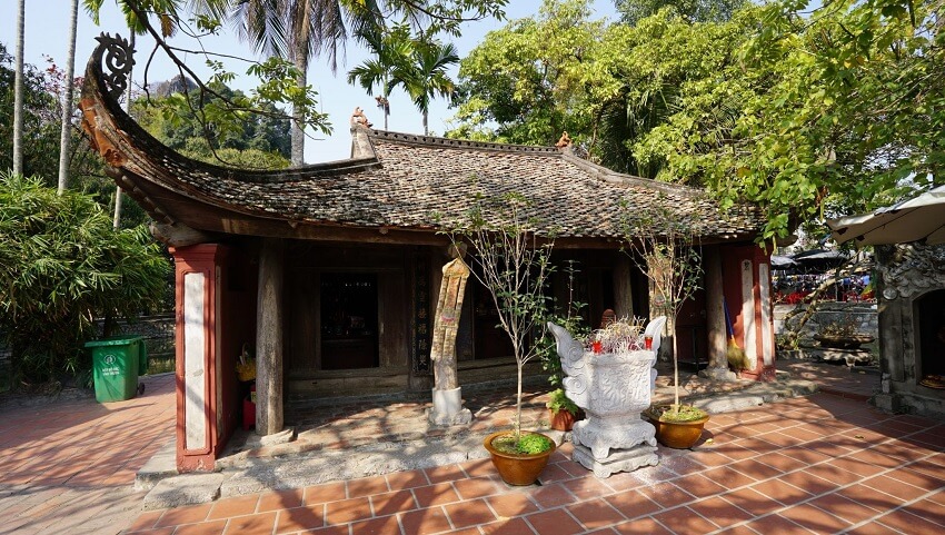 Temple Tam Phu