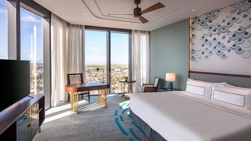 Vue panoramique sur la ville depuis Melia Vinpearl Hue