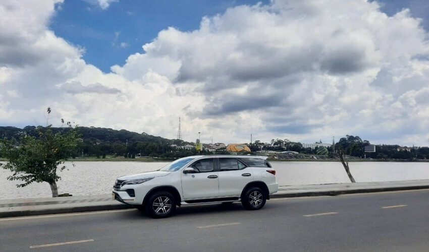 Le choix d'une voiture privée vous permet un voyage autonome