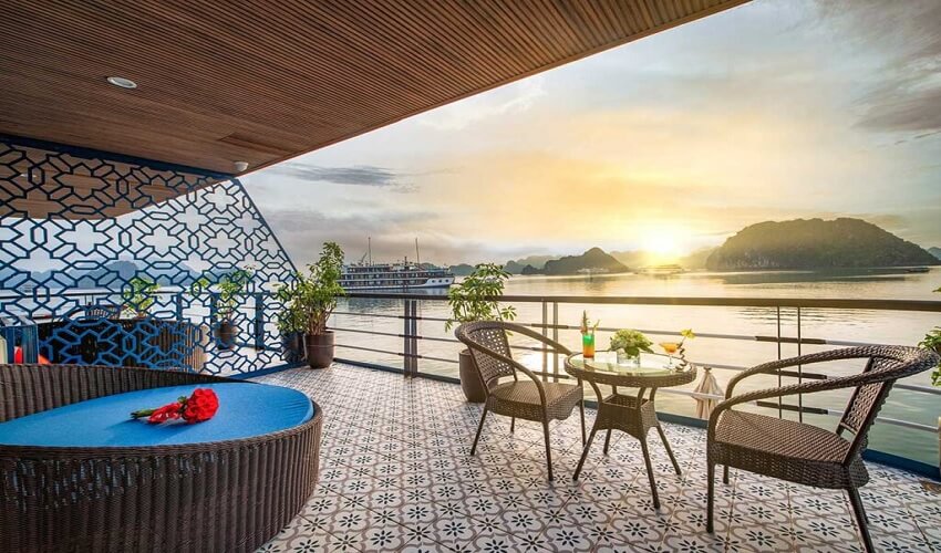 Le crépuscule est toujours un moment attendu à Lan Ha