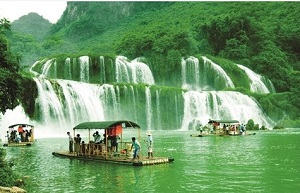 Visiter les chutes de Ban Gioc avec Vietnam Original Travel