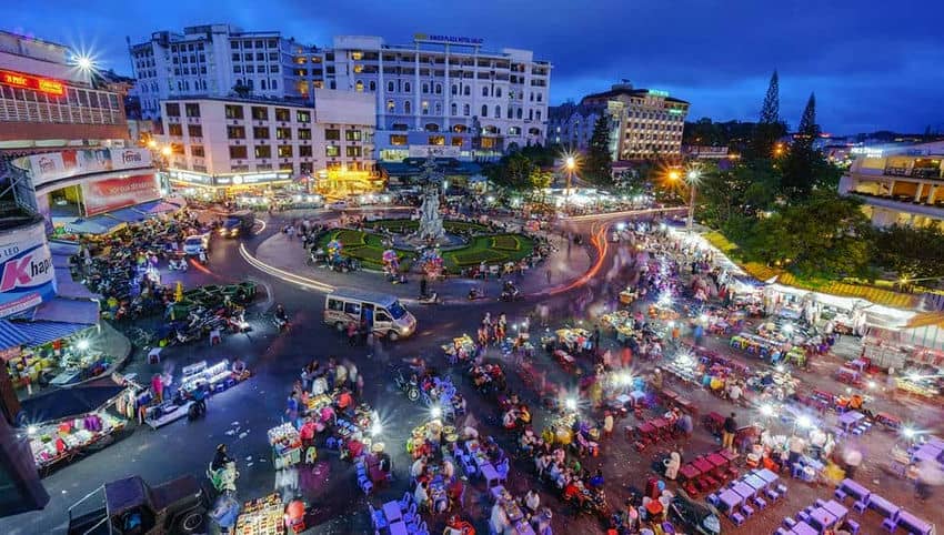 Le_marché_de_nuit