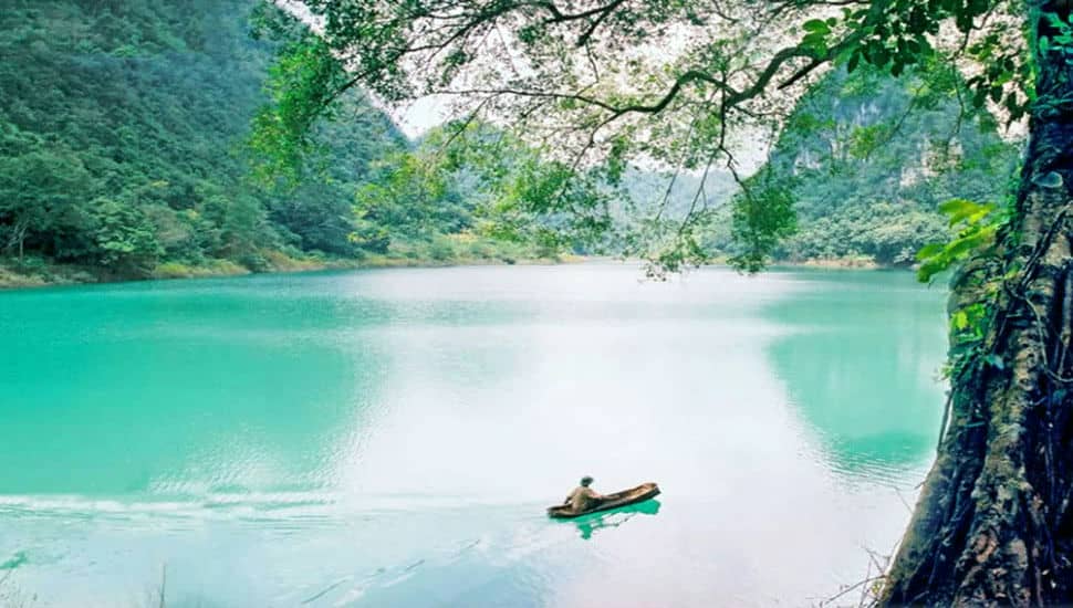 Le_lac_de_Thang_Hen